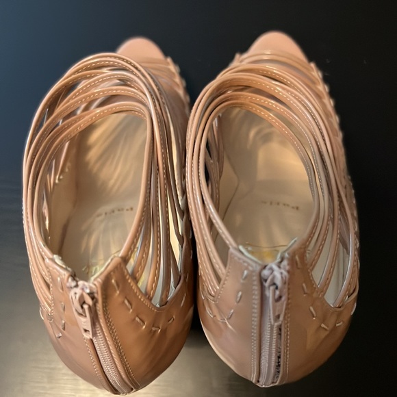 Christian Louboutin Gortika Patent Strappy Open Toe - Picture 6 of 9